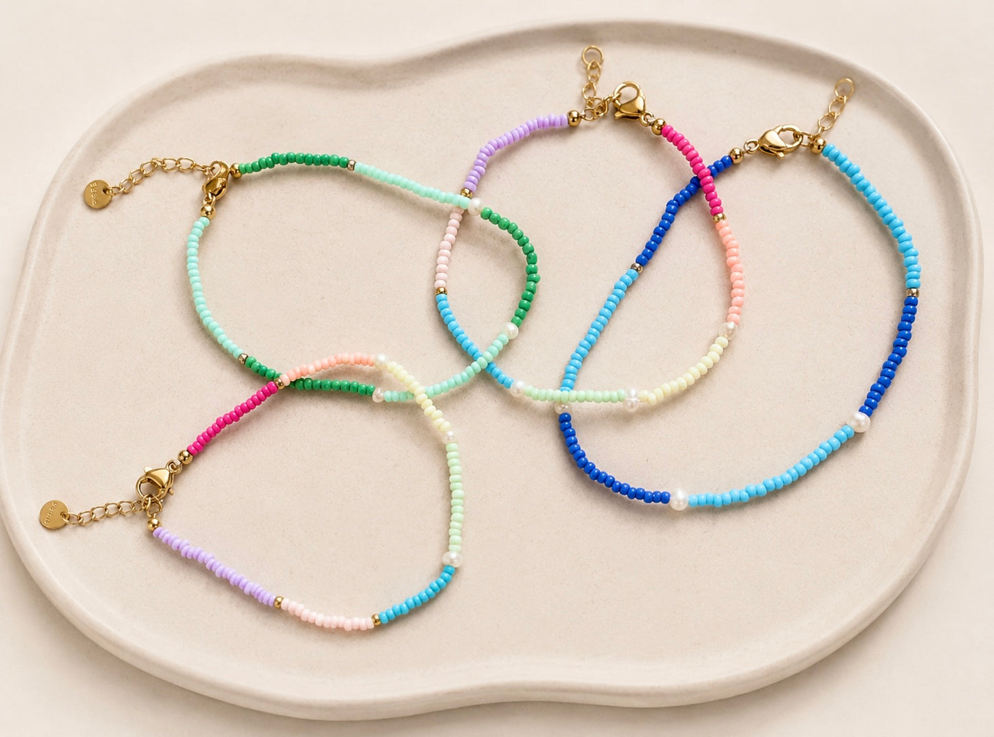Pulseiras Coloridas De Missangas
